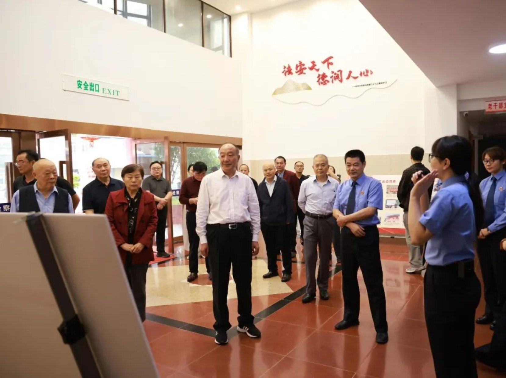 霍邱县关工委到县检察院开展“党建带关建”观摩交流活动
